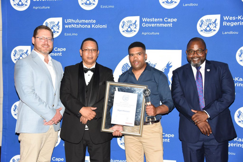 Pieter van Zyl (General Manager Procurement: Shoprite Freshmark); Dr Ivan Meyer (Western Cape Minister of Agriculture); Nigel Klaasen (Winner Prestige Agri-Worker 2022); Dr Mogale Sebopetsa (Western Cape Head of Agriculture)