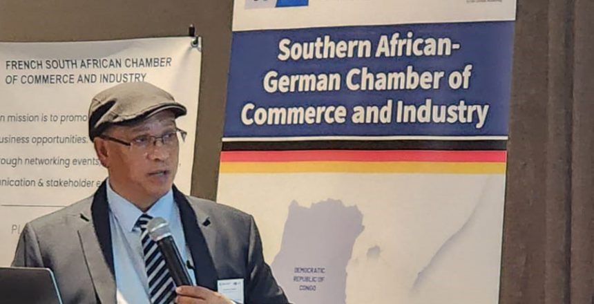 Minister Meyer addressing French and German Business Chambers