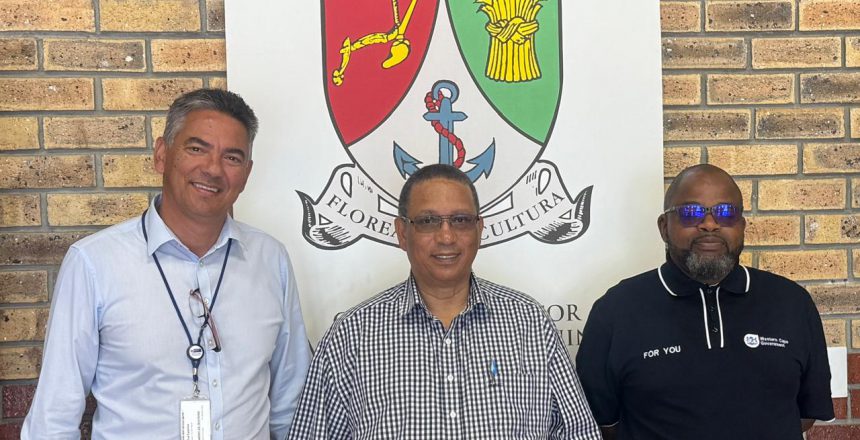 Principal Granville Stander, Minister Meyer and HOD Mogale Sebopetsa